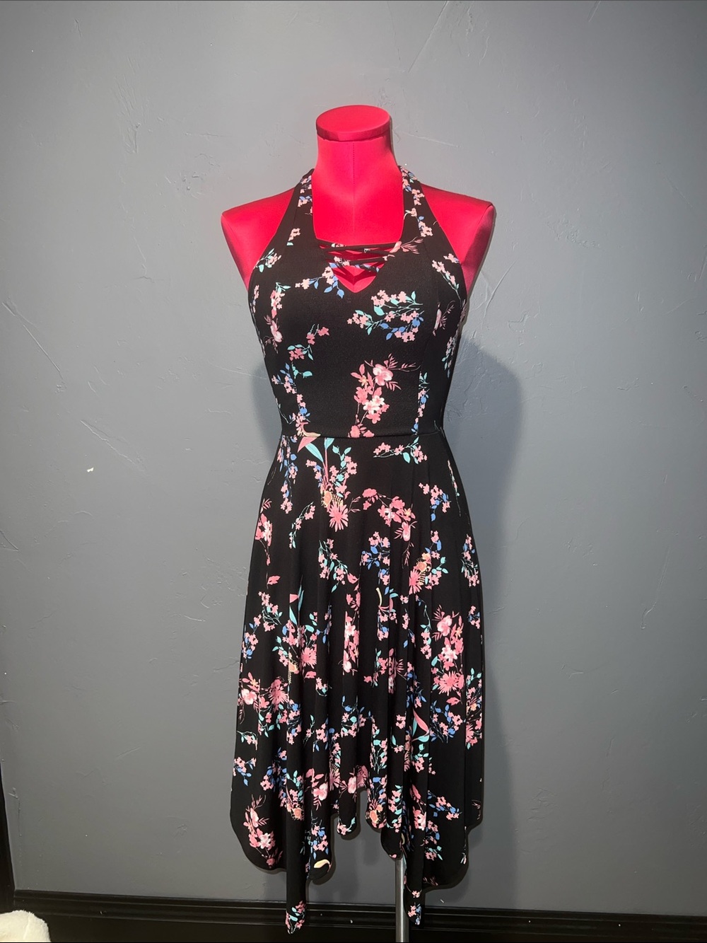 Wildflowers Black floral dress!